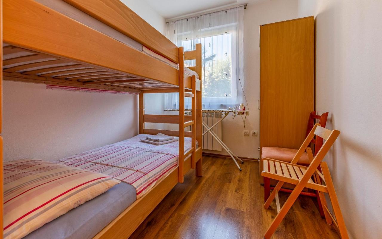 Istriensonne - Apartments Veruda Mit Grillterrasse Pula Eksteriør billede