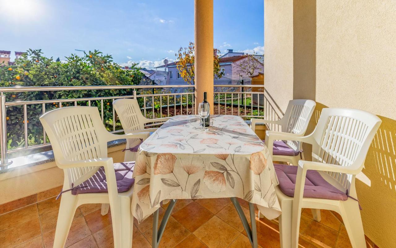 Istriensonne - Apartments Veruda Mit Grillterrasse Pula Eksteriør billede
