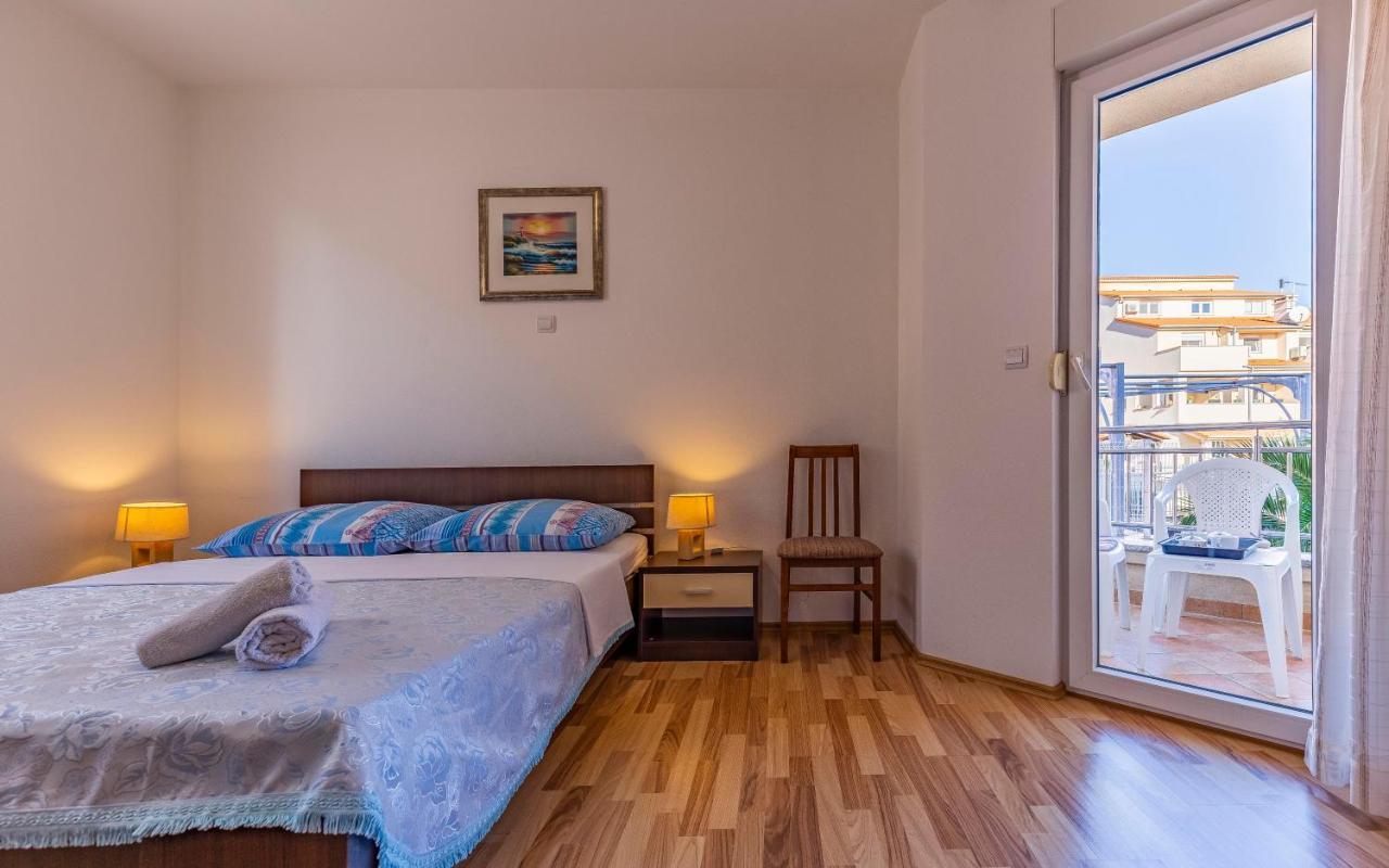 Istriensonne - Apartments Veruda Mit Grillterrasse Pula Eksteriør billede